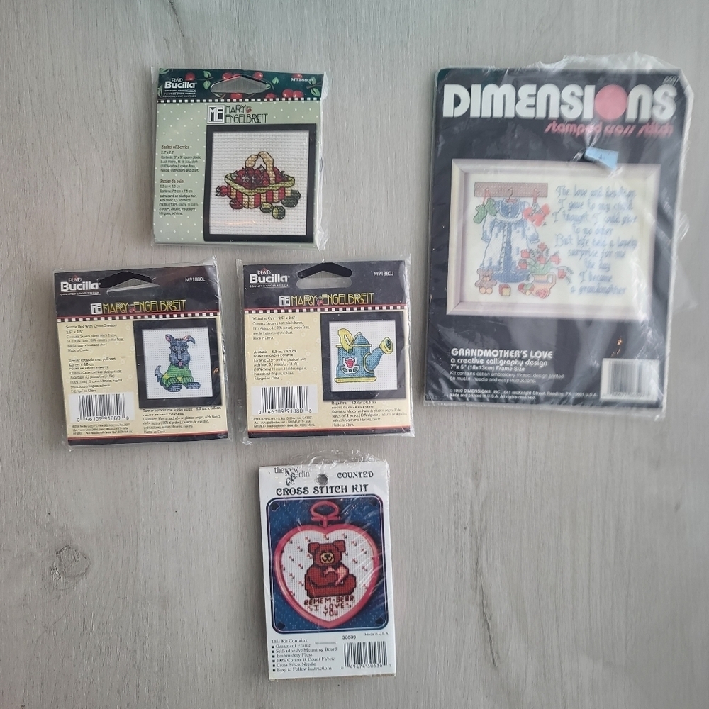 NEW Small Bucilla Dimensions Cross Stitch Kit Mary Englbreit Vintage Crafting